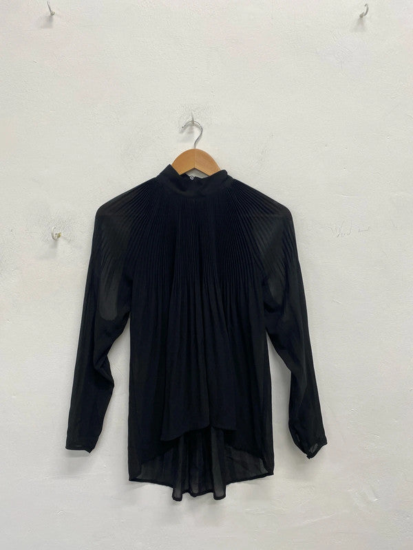 Lovely river island pleated black tunic with cut out shoulder UK 8 KM004