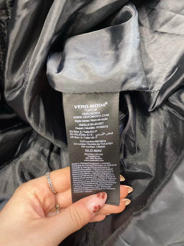 Lovely Vero Moda black puffer belted hooded faux fur midi jacket UK S JH001