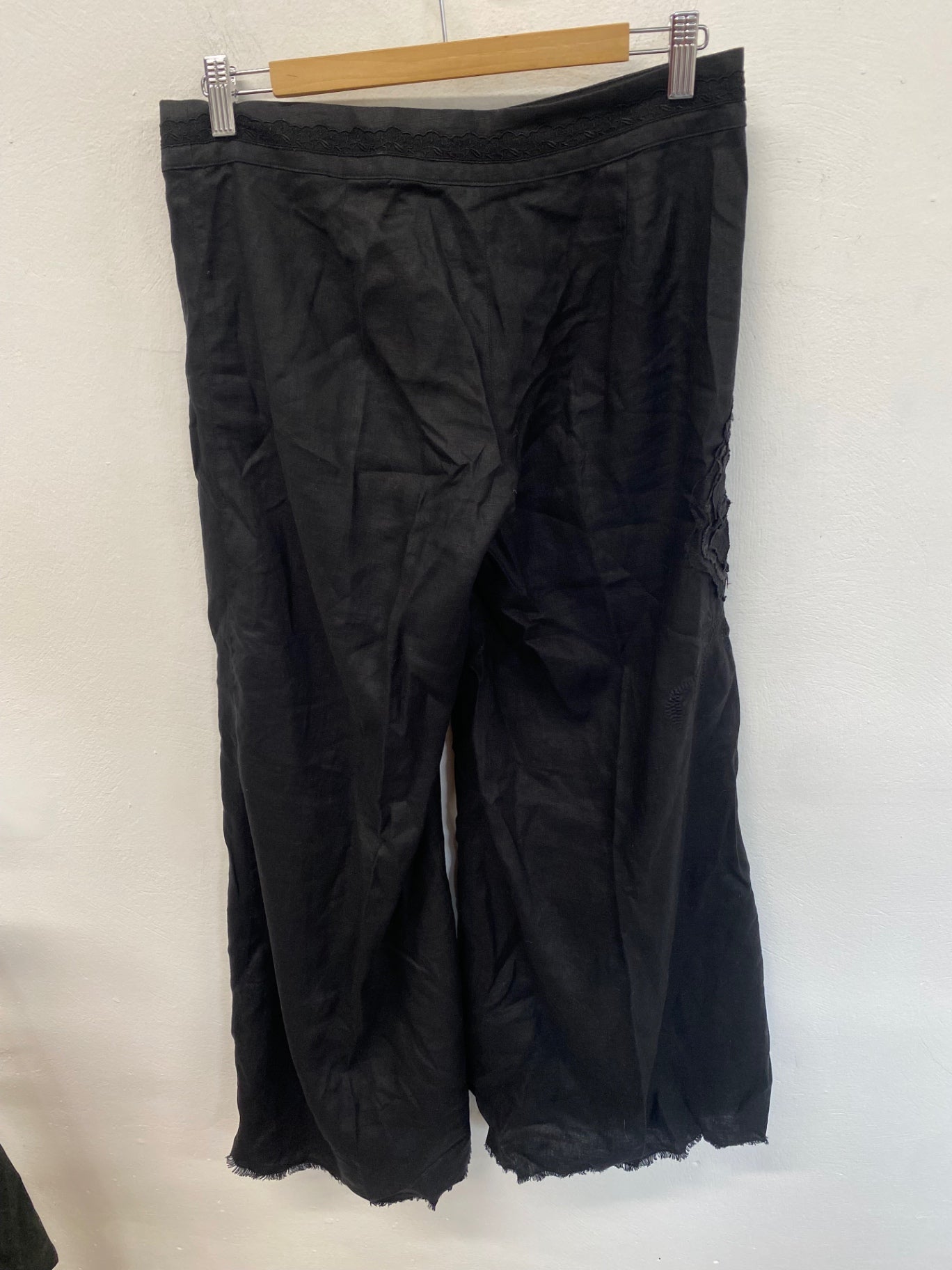 Fabulous H&M embellished Pants 12 Black DM002