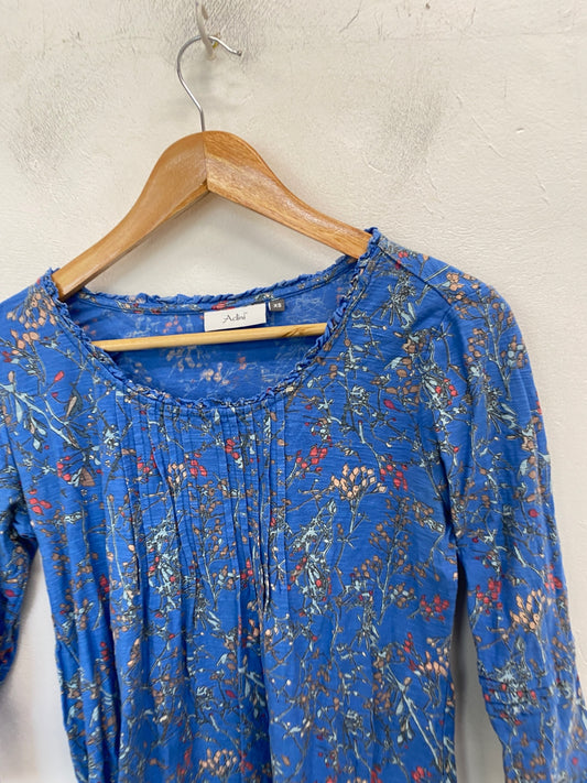 Fabulous Adini Blouse Uk xs Blue floral WLH01
