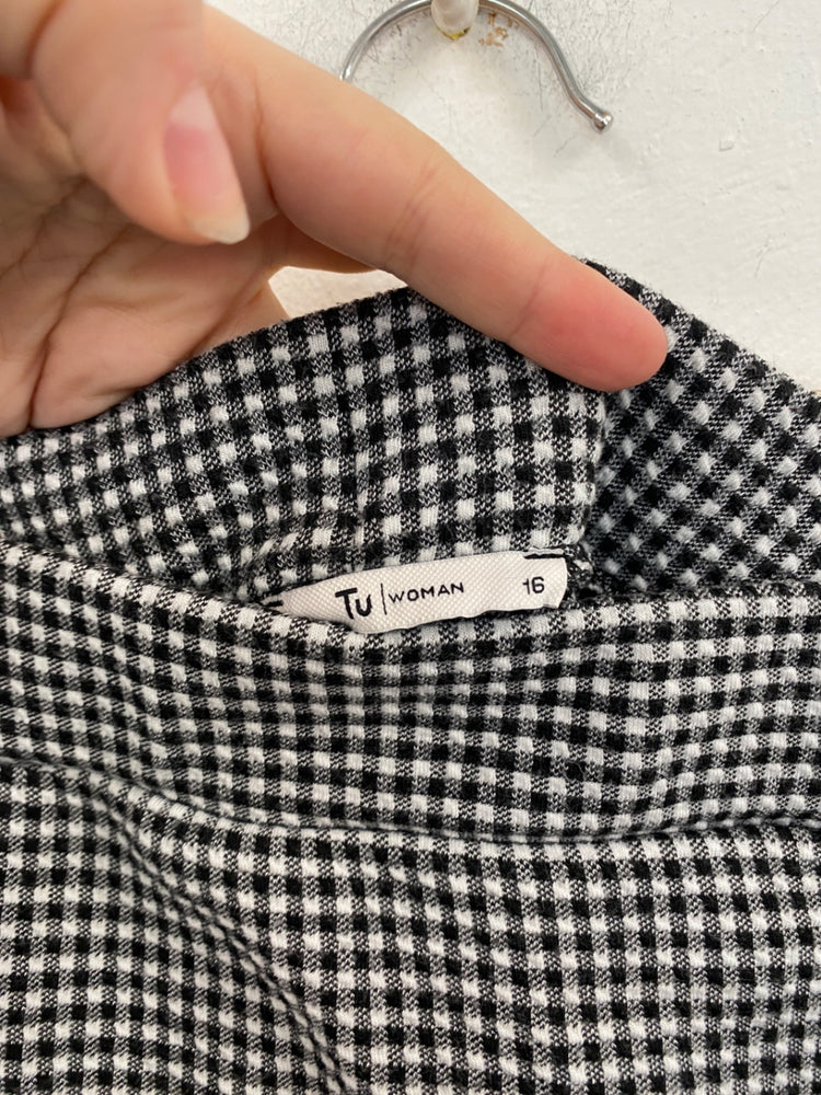 Fabulous TU Skirt UK 16 Black and White Gingham LB001