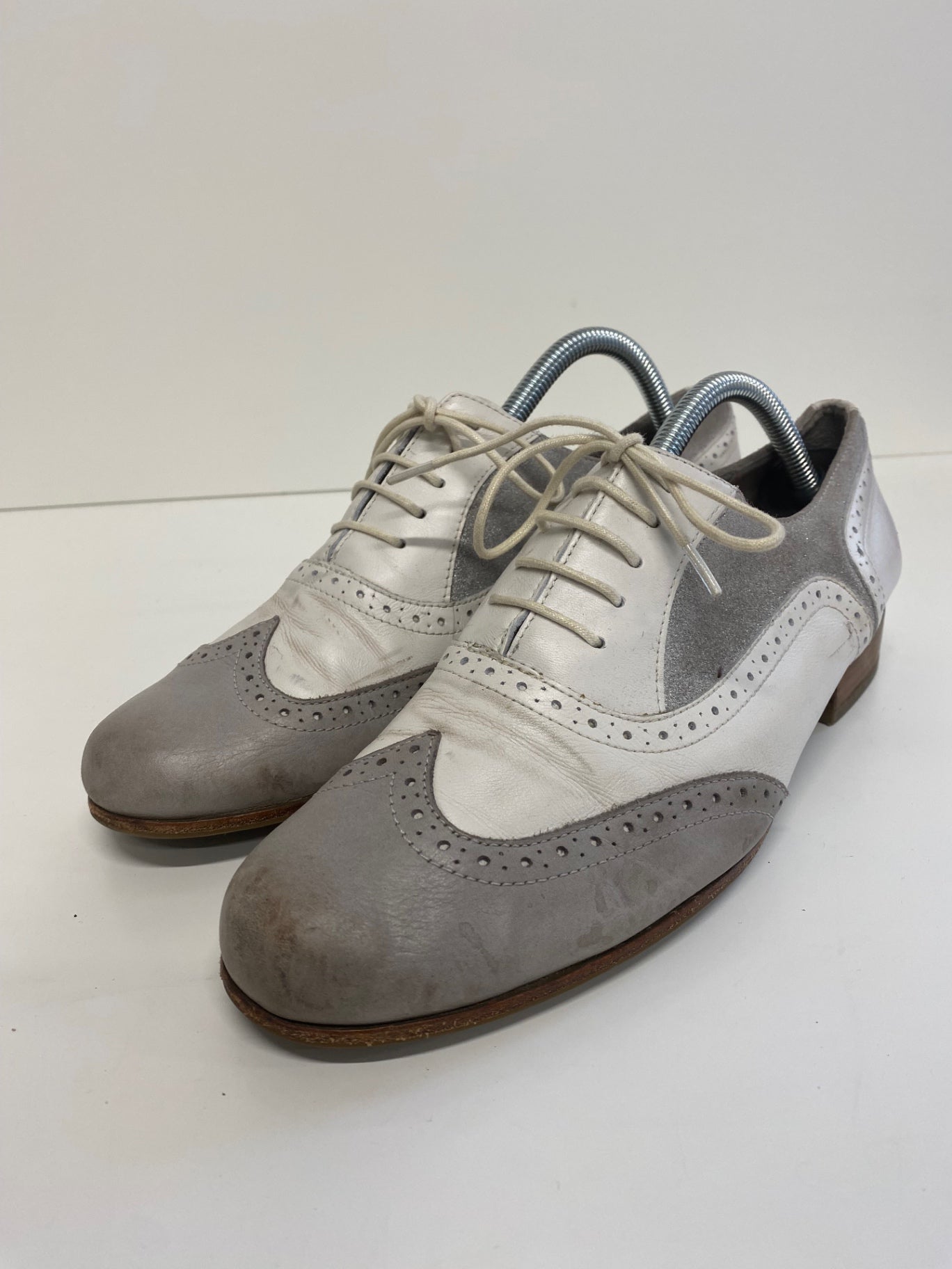 Fabulous Next Softwear leather Brogue UK 8 D Grey and White Glitter LK006