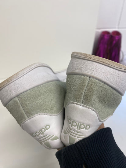 Fabulous Adidas Broomfield Sneakers UK 9 Mint Green LK006