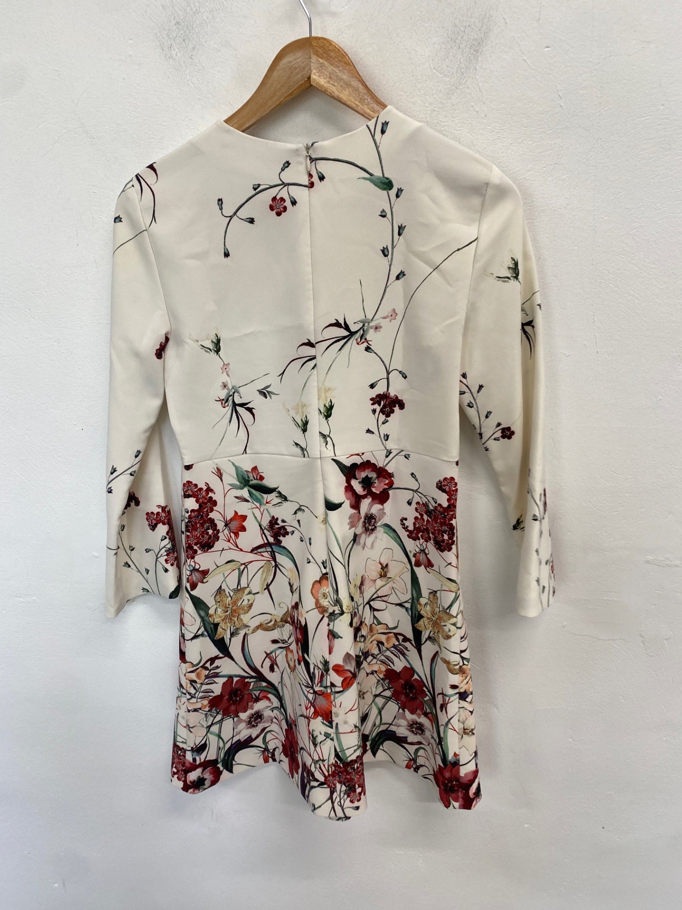 Fabulous Zara Dress M Floral Cream WLH01