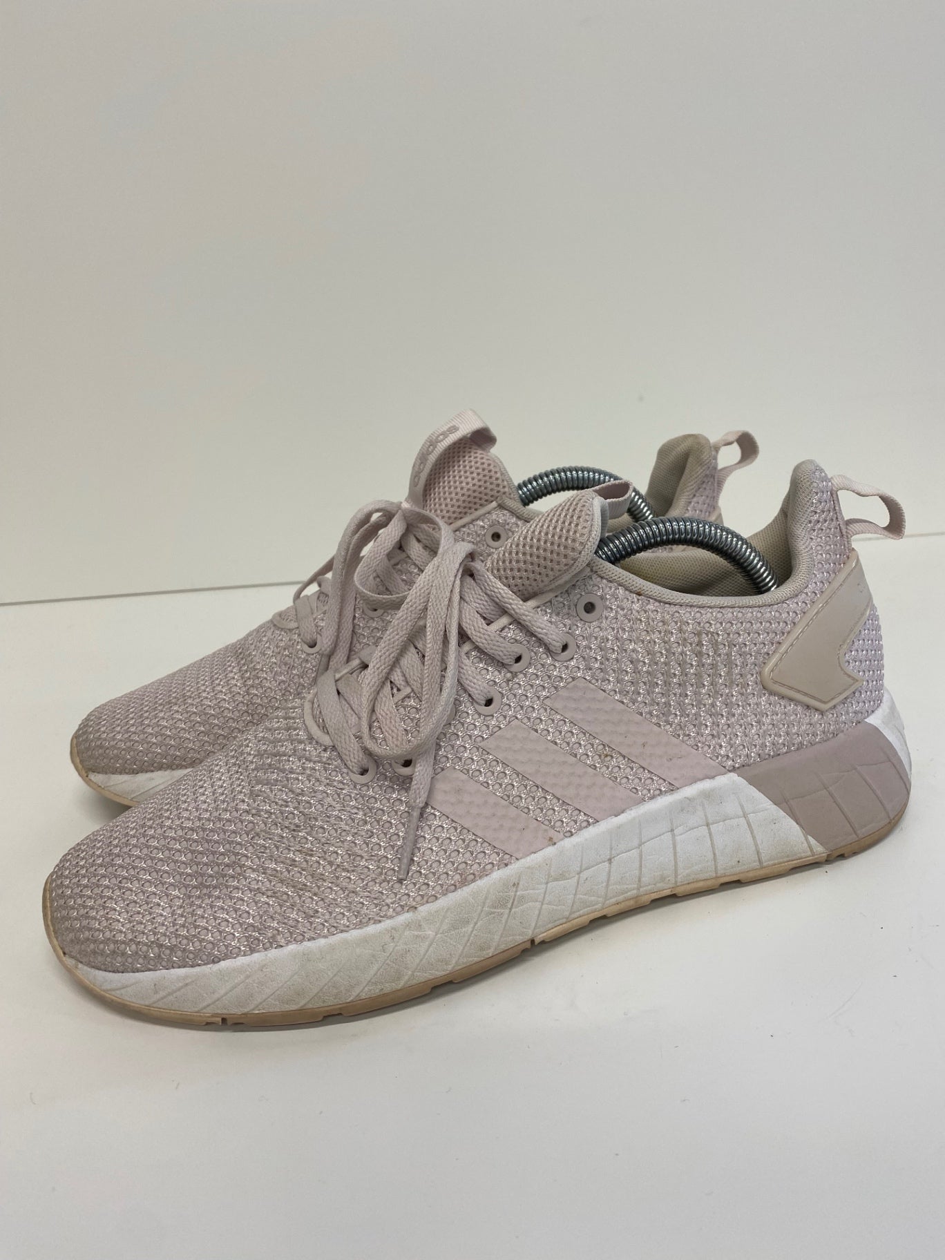 Fabulous Adidas Questar BYD Sneakers cloudfoam Orthalite UK8 Light Pink LK006