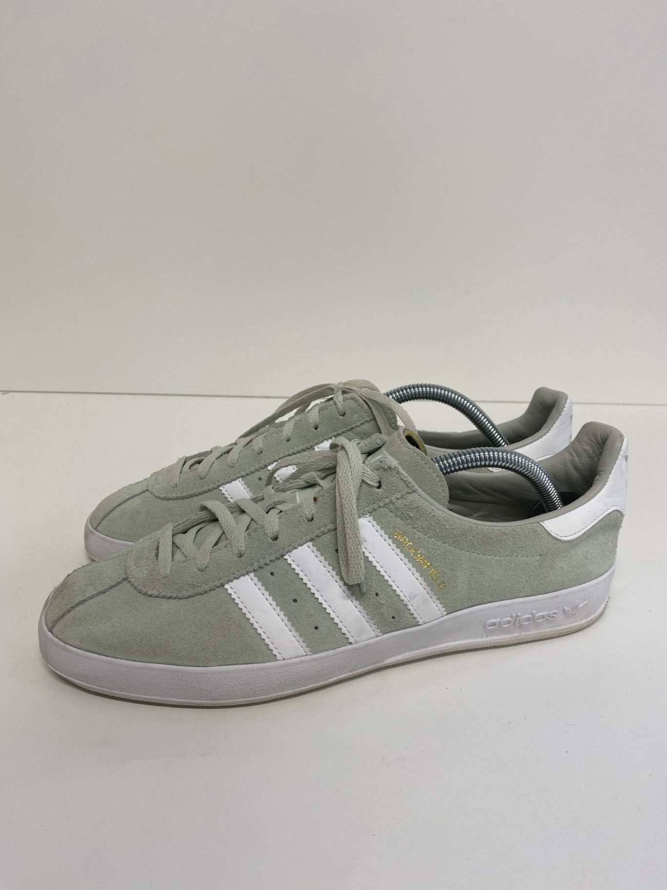 Fabulous Adidas Broomfield Sneakers UK 9 Mint Green LK006