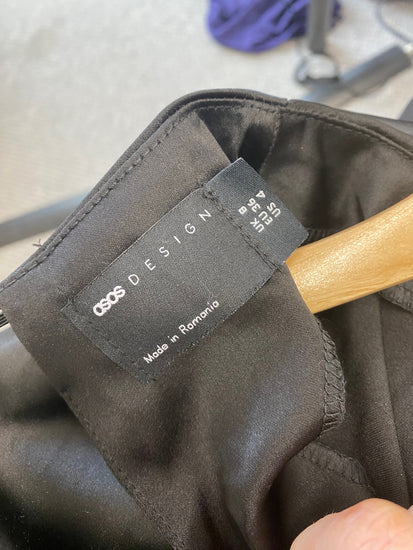 Fabulous Asos Design Blouse UK 8 Black Oriental slash neck RG020