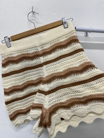 Fabulous IN THE STYLE boho Shorts 10/12 Beige Brown RG020