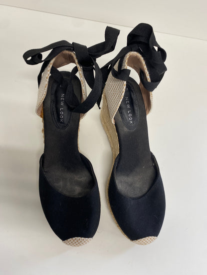 Fabulous New Look Espadrille shoes 6 Black and beige RG020