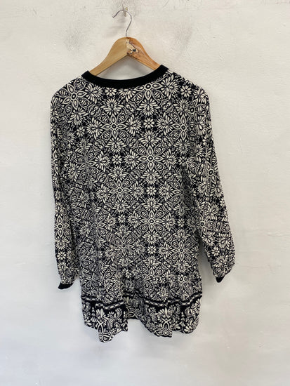 Gorgeous Zara Mini dress M Black and white pattern semi sheer boho RG020