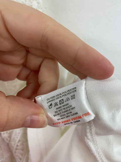 Fabulous Pretty Little Thing Halterneck Mini Dress Uk 6 White Broderie RG020