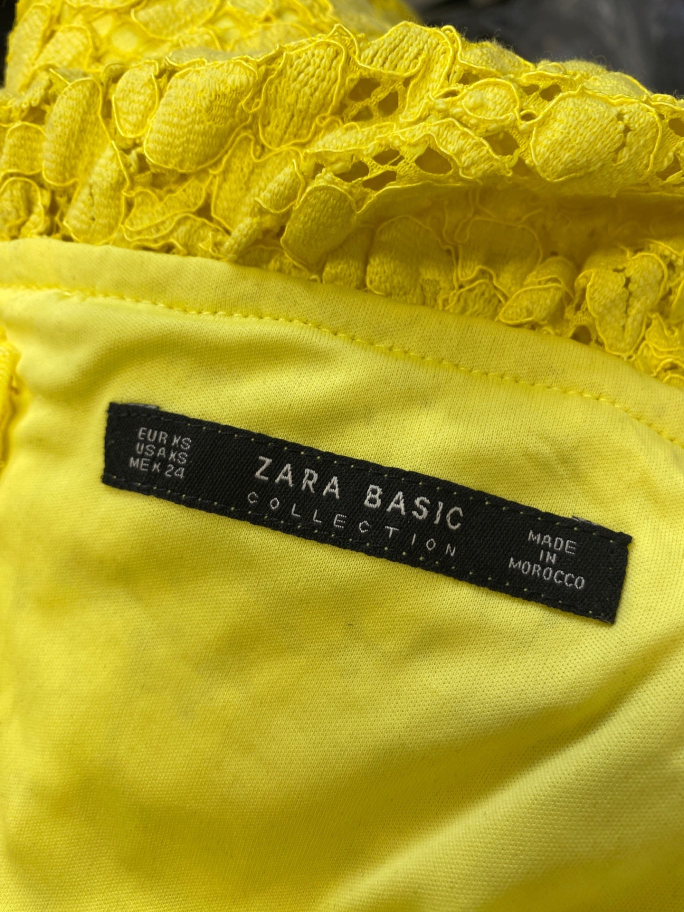 Gorgeous Zara Dress XS Yellow lace off the shoulder ladies day RG020