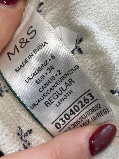 Fabulous PER UÑA Dress Uk 6 Cream with black floral pattern