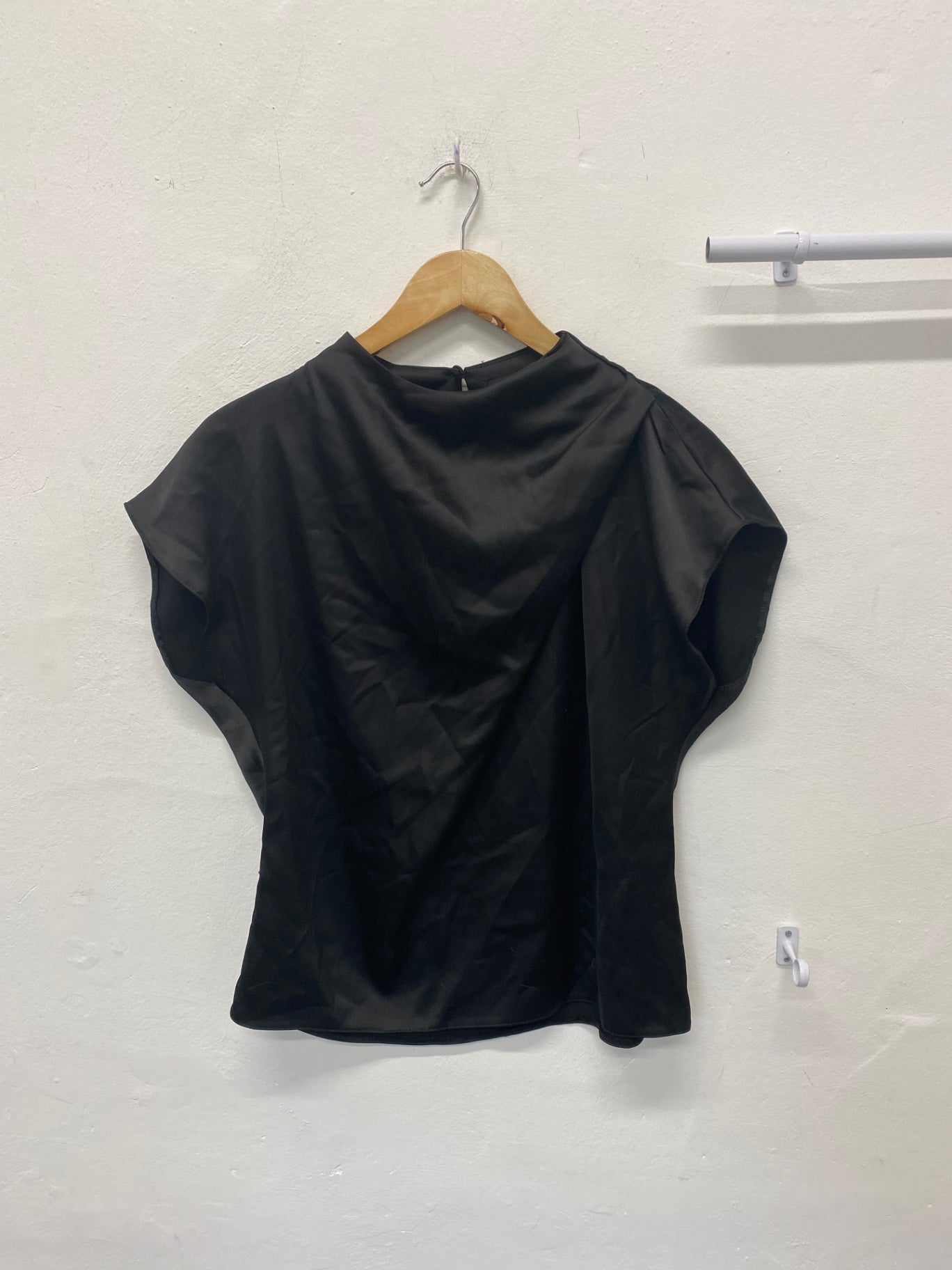 Fabulous Asos Design Blouse UK 8 Black Oriental slash neck RG020