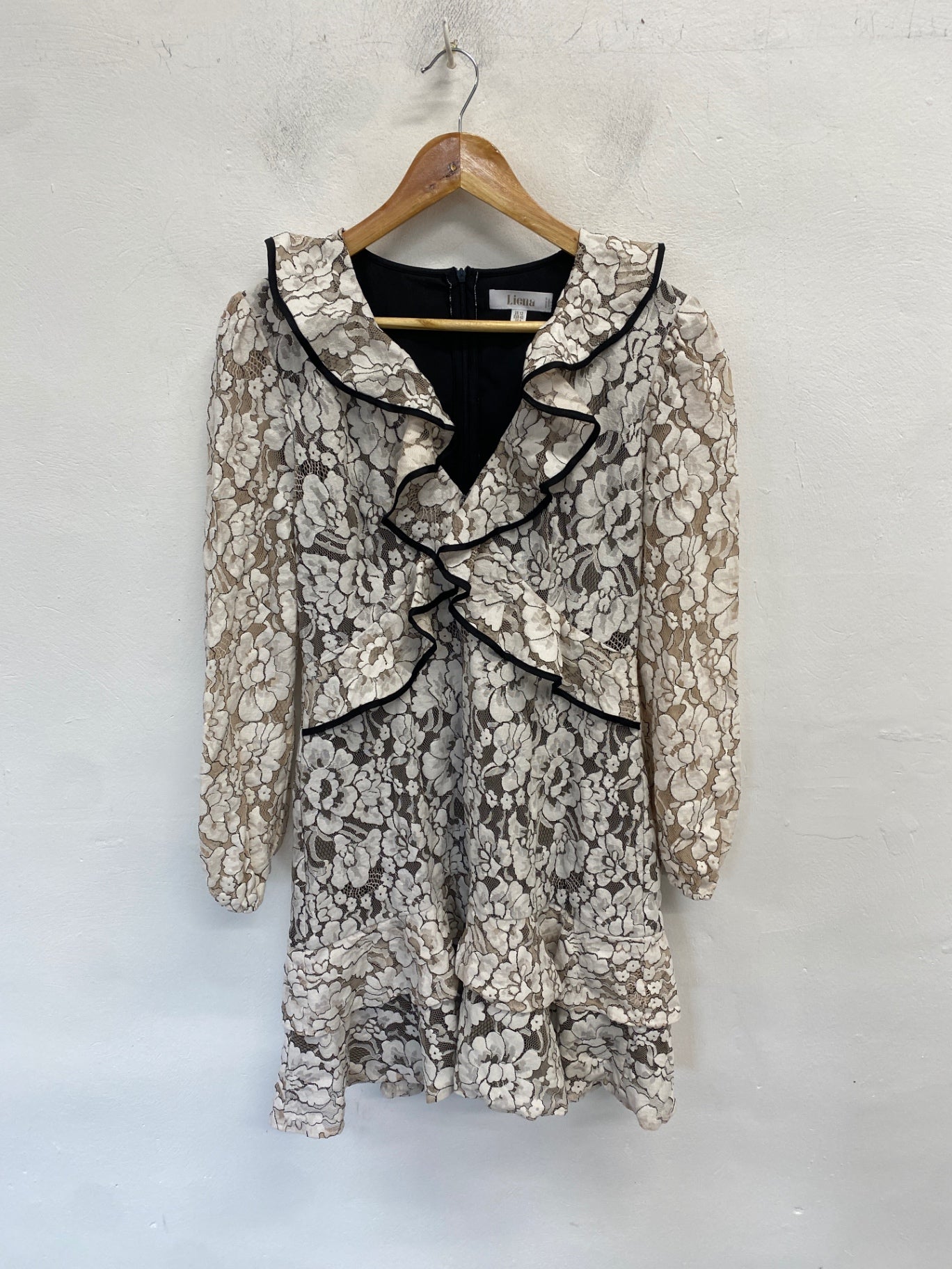 Fabulous Liena Dress Uk 12 Beige with black details RG020