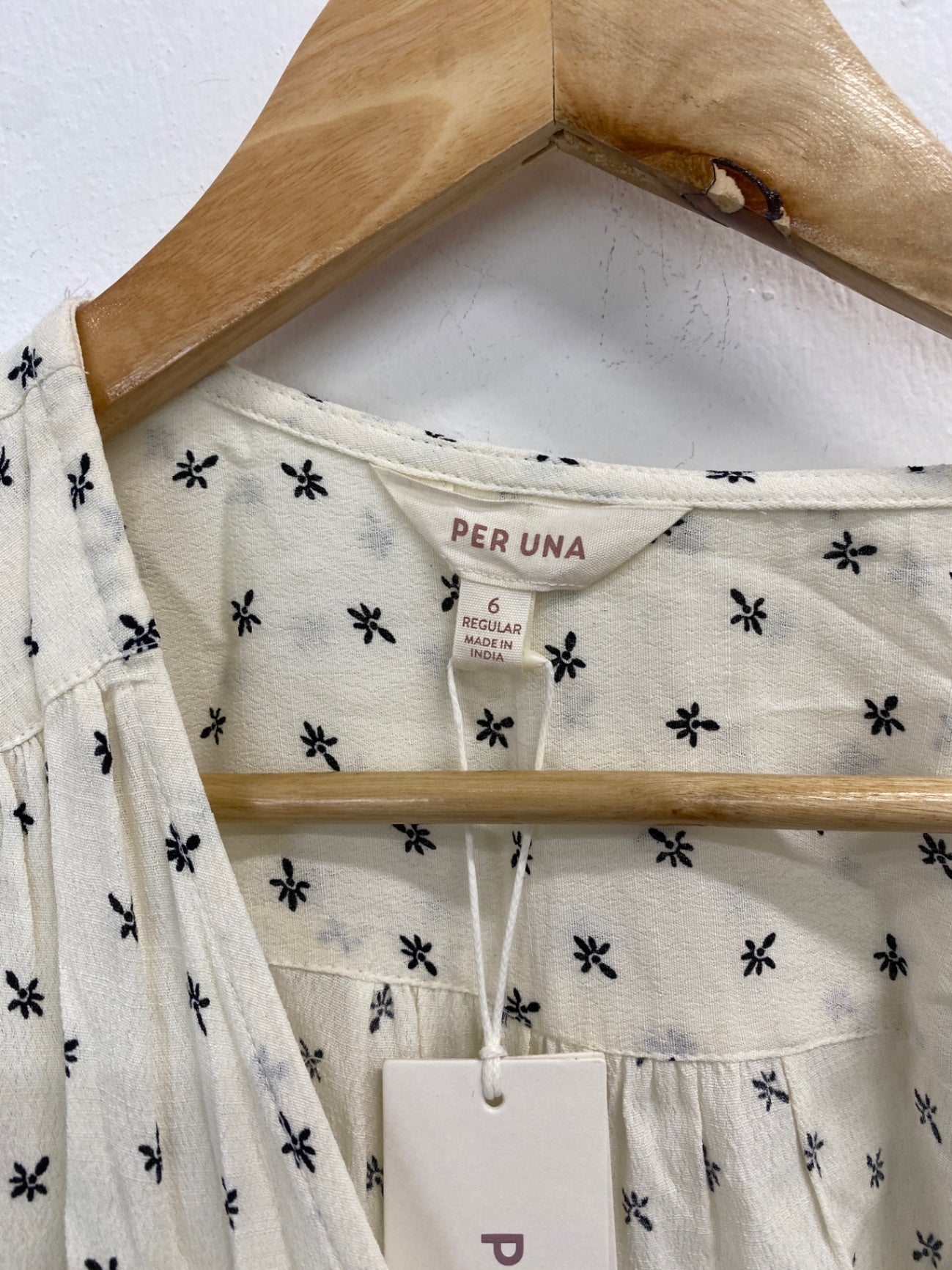 Fabulous PER UÑA Dress Uk 6 Cream with black floral pattern