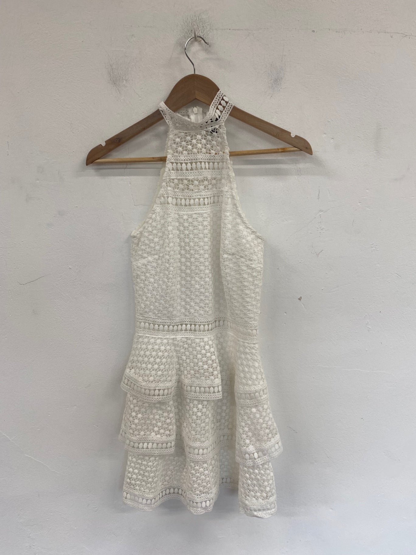 Fabulous Pretty Little Thing Halterneck Mini Dress Uk 6 White Broderie RG020