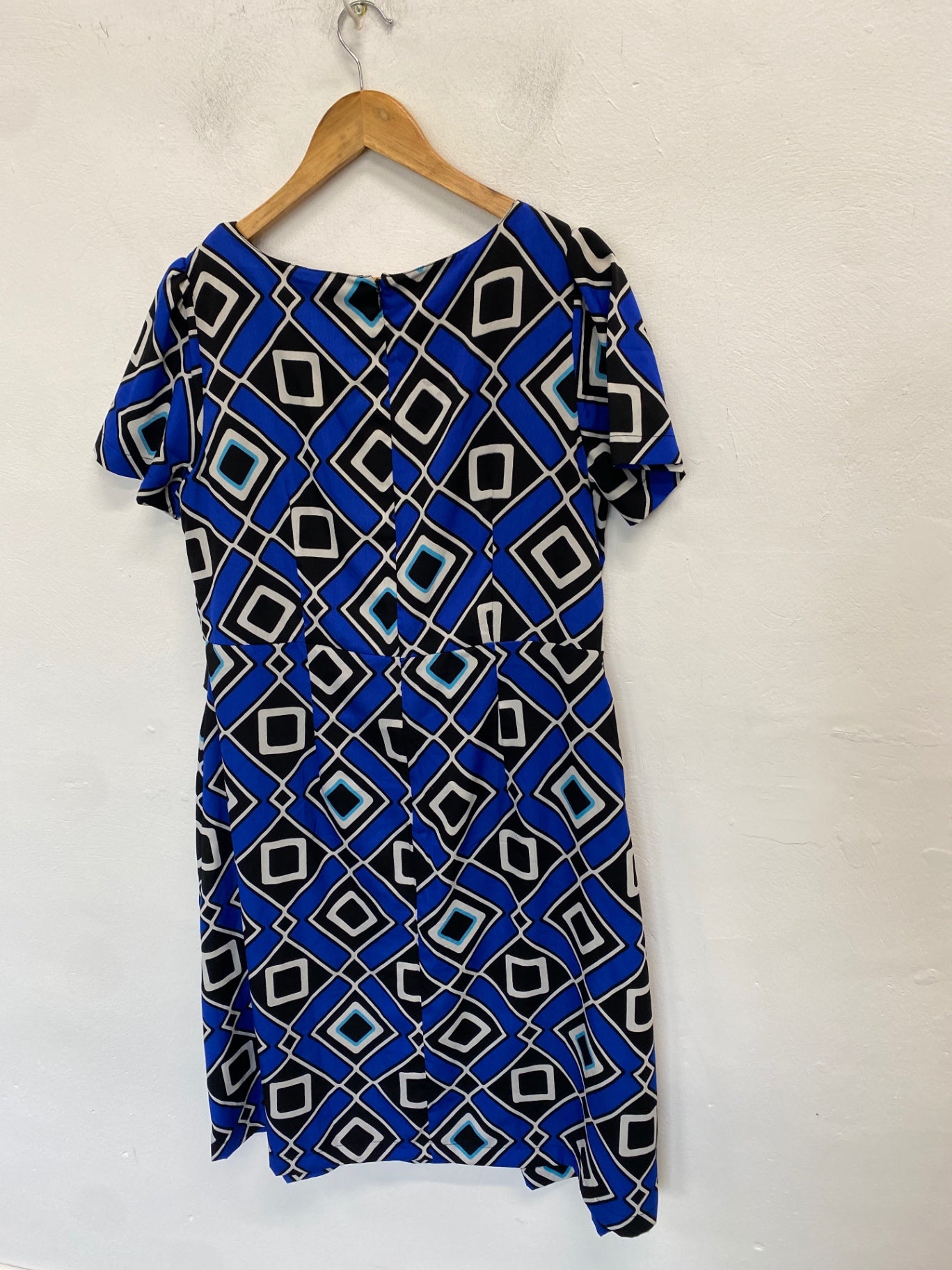 Gorgeous Arlene Phillips Dress UK 16 Blue, Black, White geometric