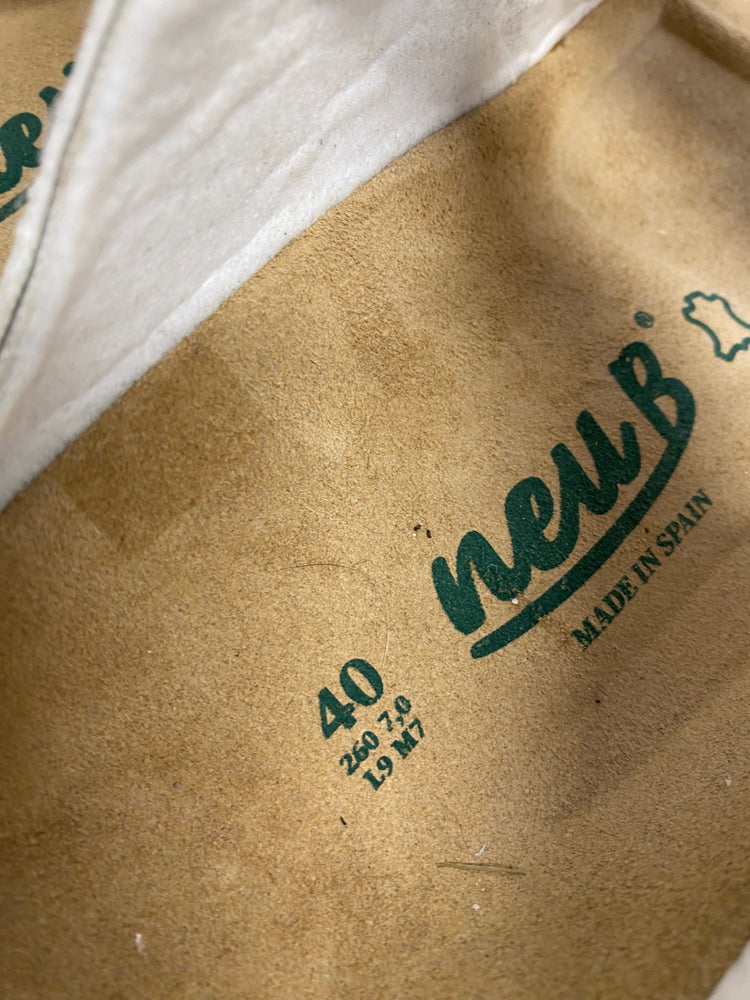 Gorgeous Neu B Sandals Uk7 Silver metallic flats MS008