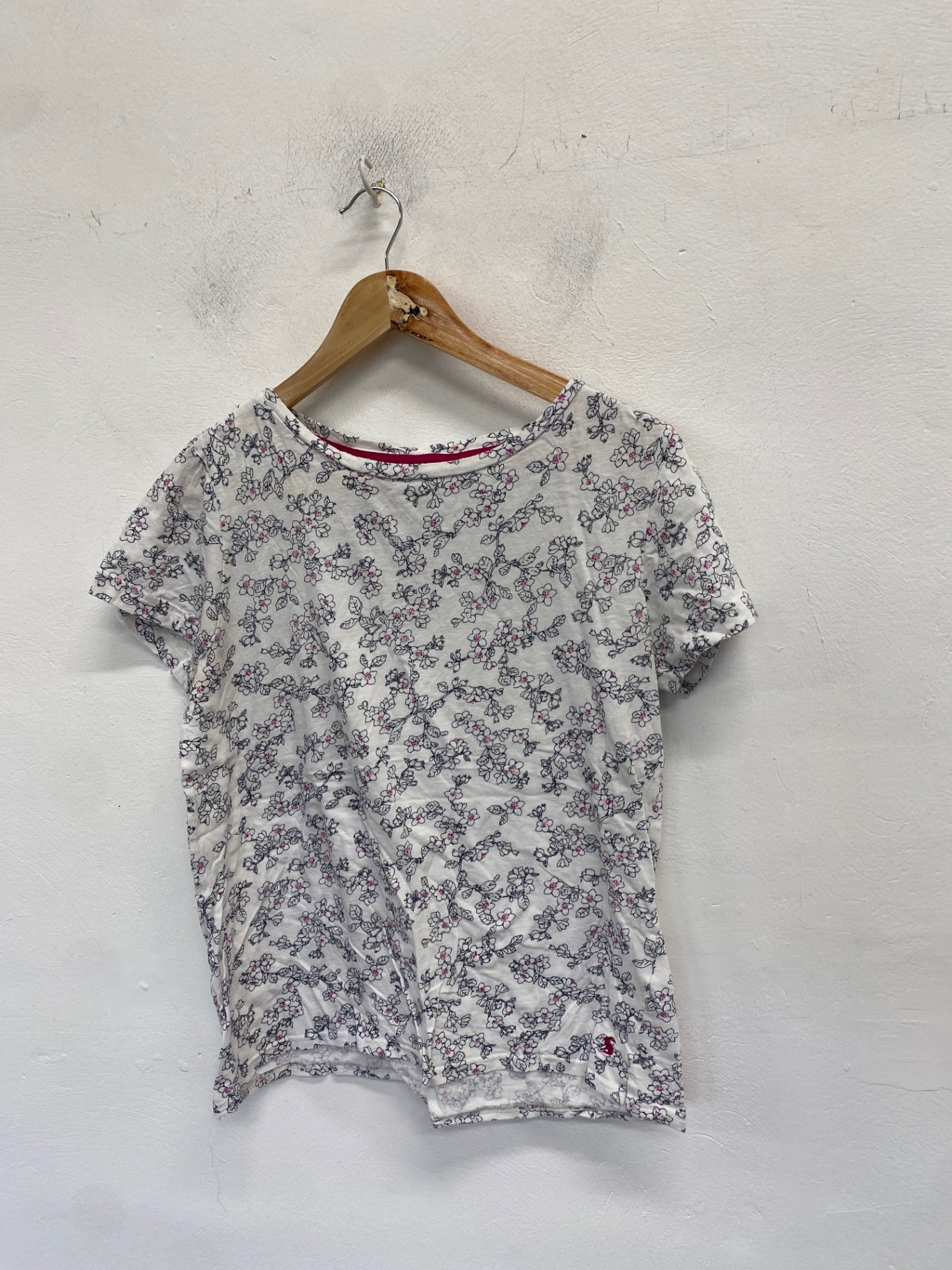 Stunning Joules T-Shirt UK 14 White with a floral pattern spring summer boho KM001