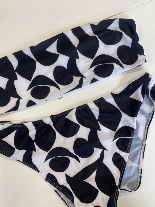 Gorgeous Boohoo Bikini UK 18 Black and White geometrical summer DF001