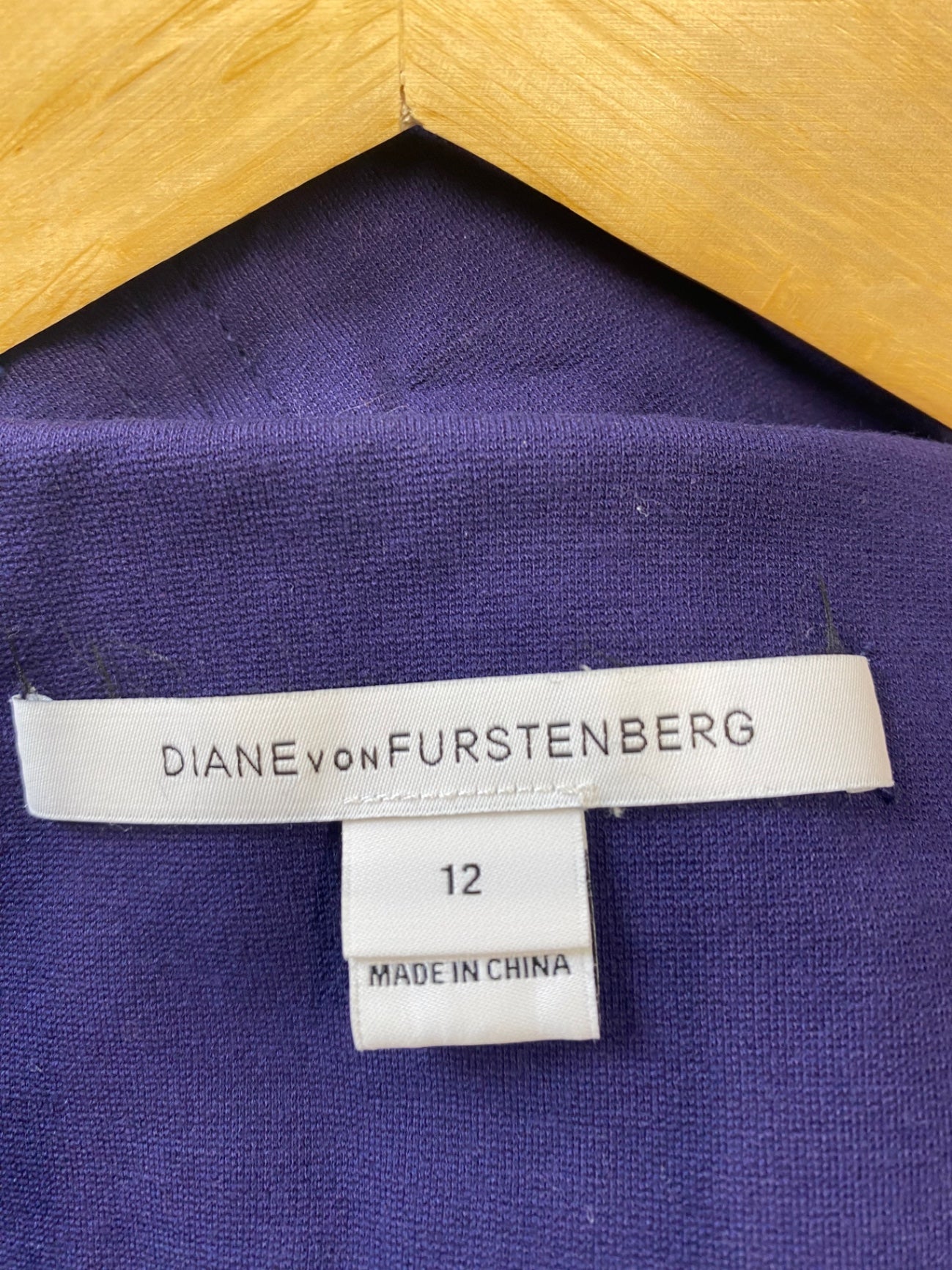 Gorgeous Diane Von Furstenberg Midi Dress uk12 Purple Bodycon flattering classic KM001