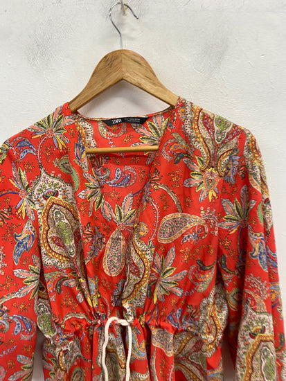 Gorgeous ZARA Blouse L Red with multicolor paisley print summer festival DF001