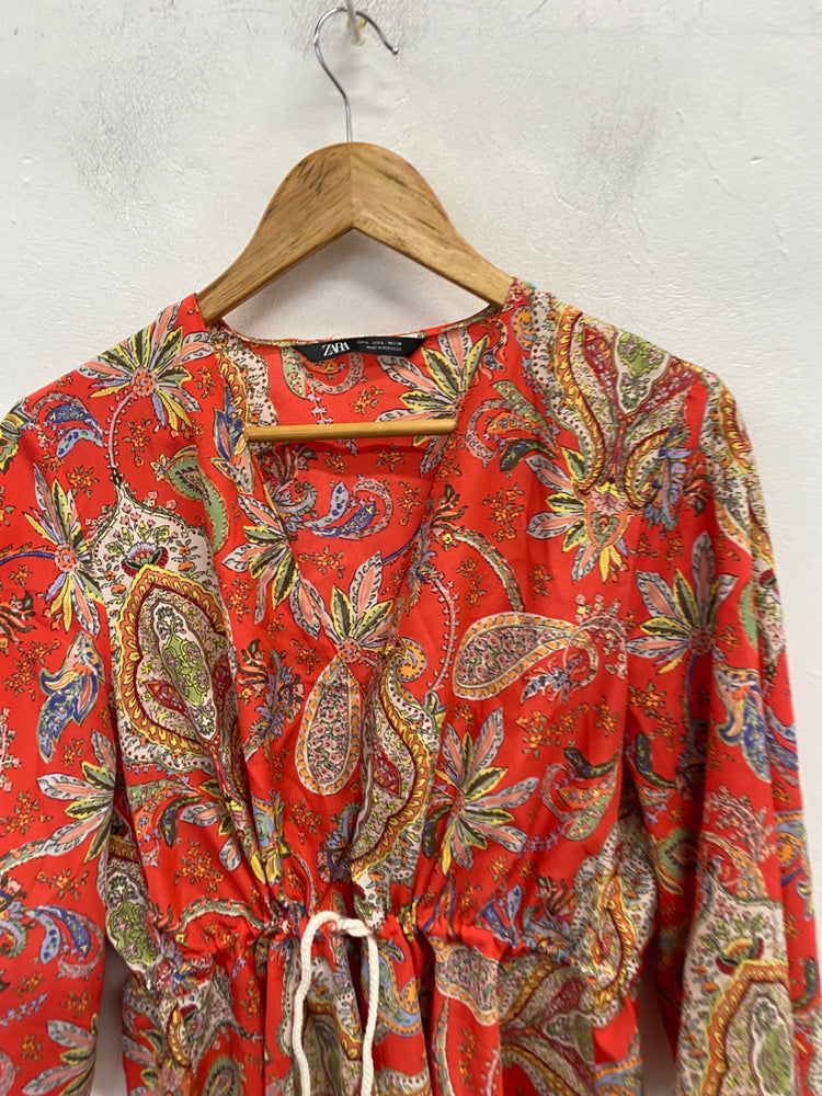 Gorgeous ZARA Blouse L Red with multicolor paisley print summer festival DF001