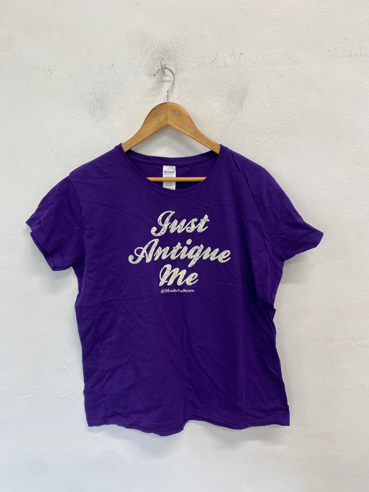 Gorgeous GILDAN T-Shirt XL Purple antique me print KM001