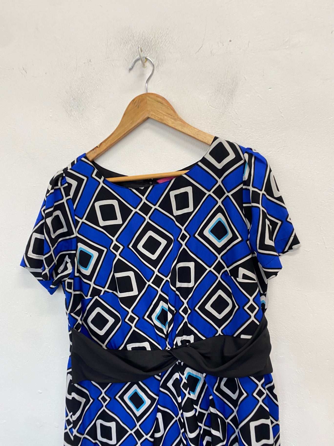 Gorgeous Arlene Phillips Dress UK 16 Blue, Black, White geometric