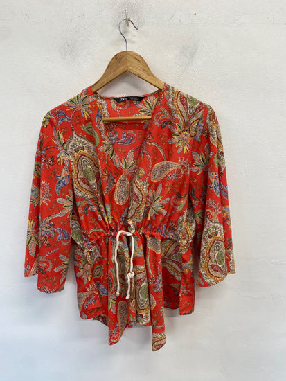 Gorgeous ZARA Blouse L Red with multicolor paisley print summer festival DF001