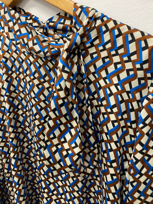 Stunning Zara Blouse pussy bow XL geometric pattern KM001