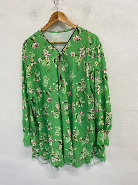 Stunning Made in Italy Midi Dress XL Green floral botanical KM001