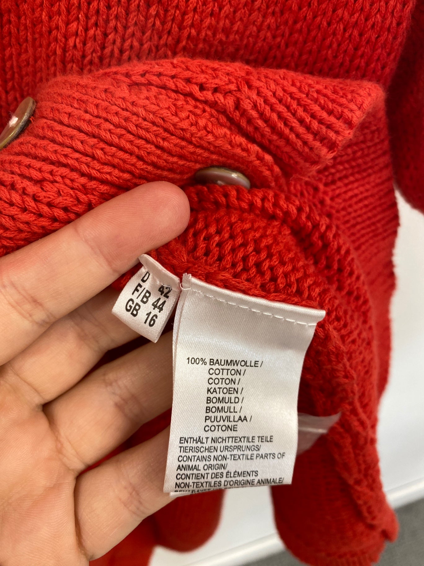 Stunning Peter Hahn Cardigan UK 16 Coral Red KM001