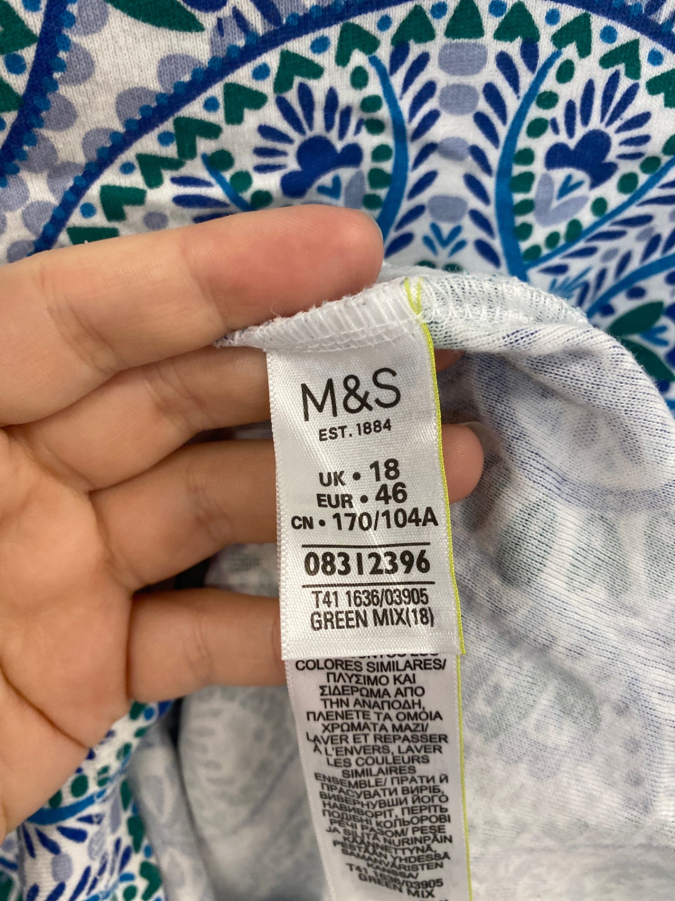 Stunning Marks & Spencers Top UK 18 Green Mix Folksy Pattern KM001