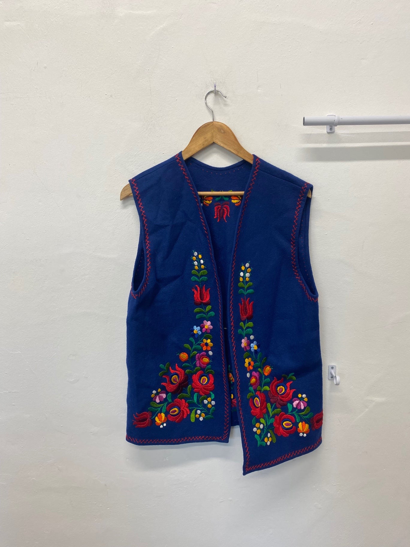 Vintage Hungarian Folk felt embroidered Waistcoat L Blue Boho KM001