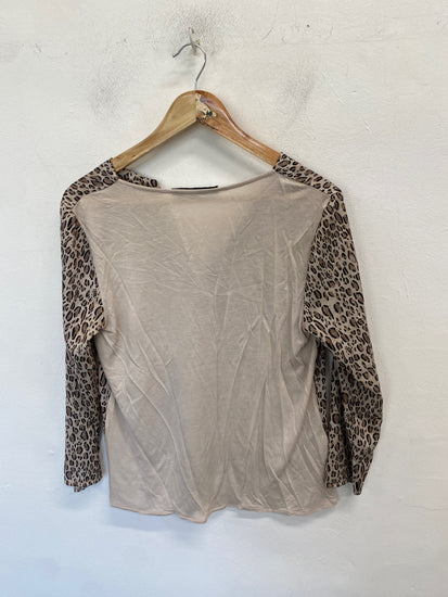 Stunning MNG Blouse S Beige with black leopard print AM011