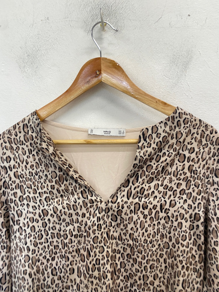 Stunning MNG Blouse S Beige with black leopard print AM011