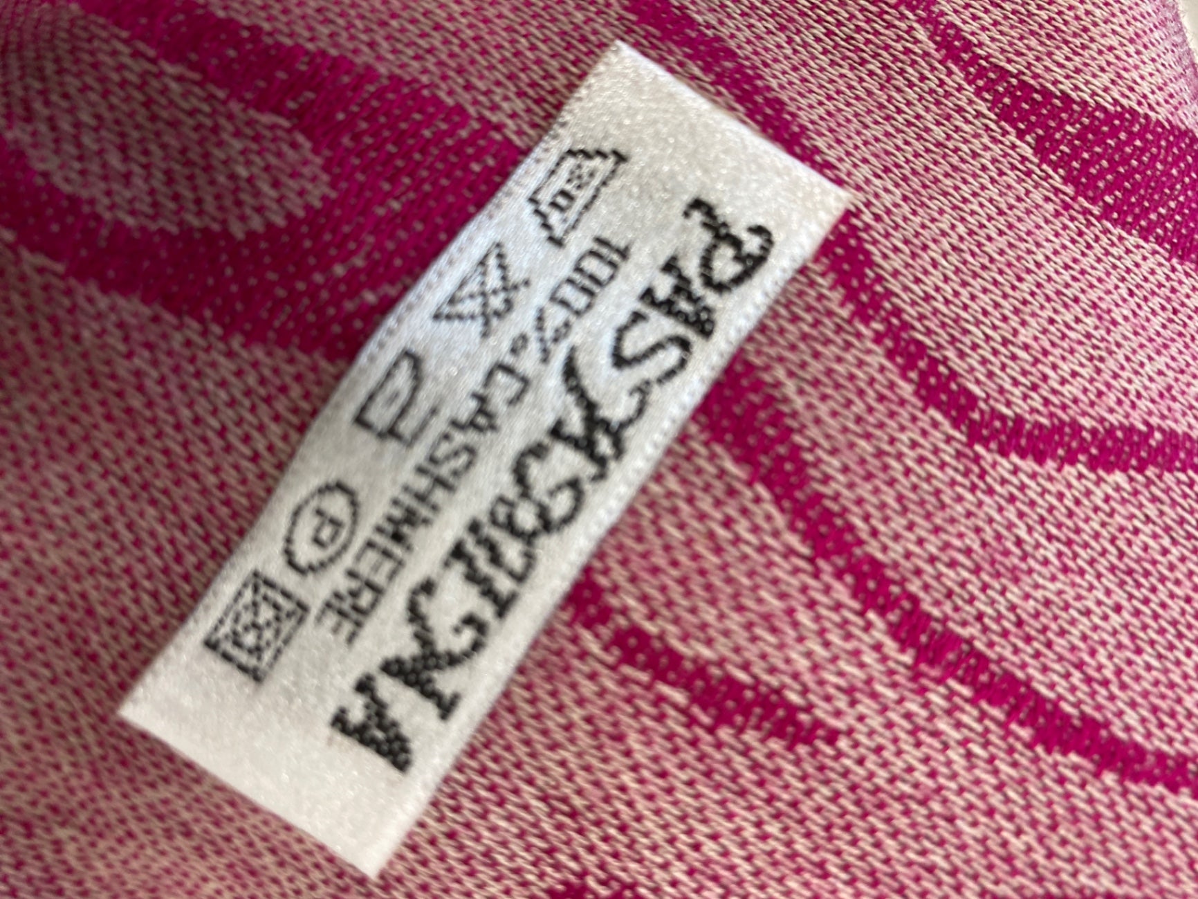 Stunning Pashmima Scarf One Size Pink and beige pattern KM001