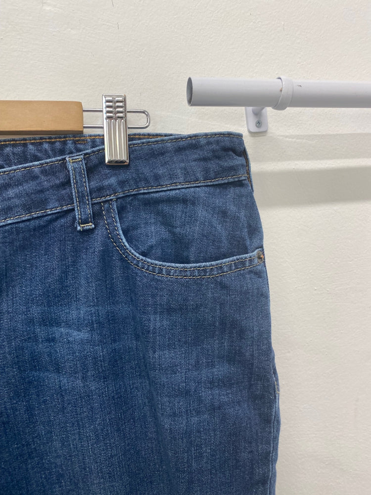 Stunning  cropped  Jeans uk18 Dark Blue KM001