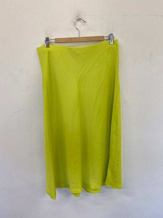 Stunning Marks & Spencers Maxi Skirt UK 16 Lime Green KM001