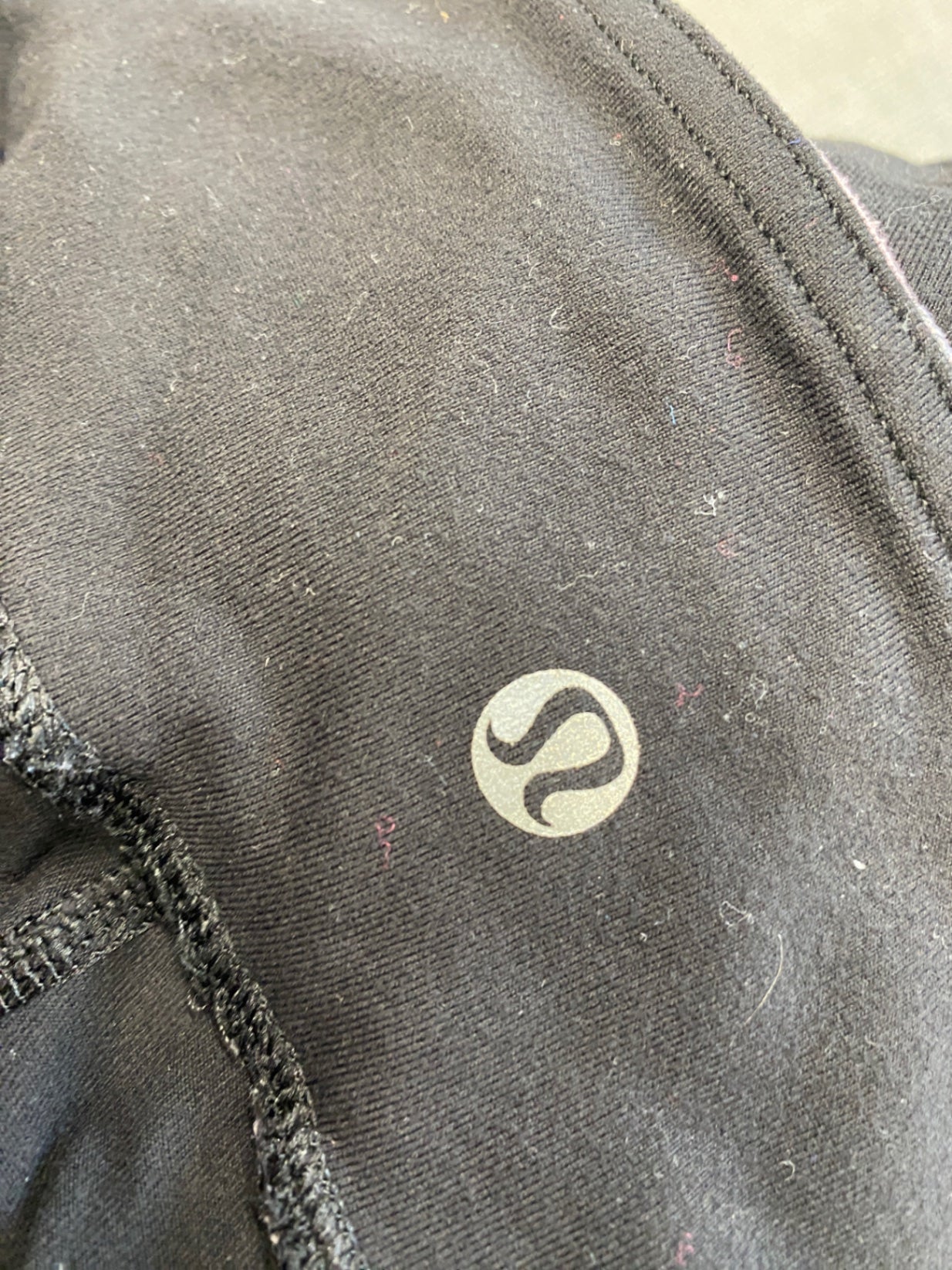 Stunning Lululemon leggings UK 10 Black cropped BB001