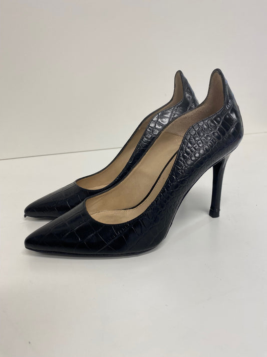 Stunning Massimo Dutti High heels uk4 Black Animal scalloped heel BB001