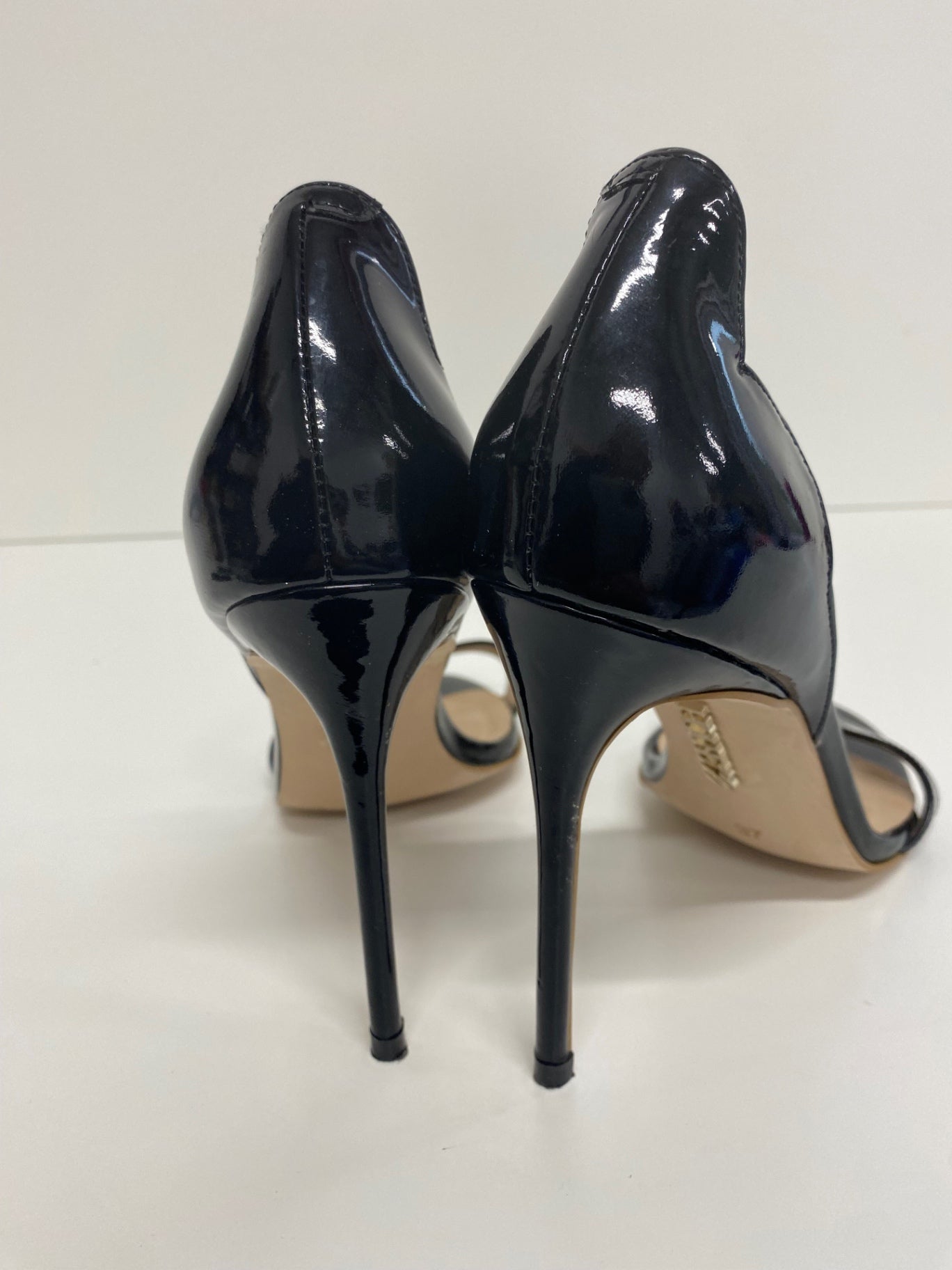 Stunning House of CB High Heels uk4 Black Dorsay Scallop BB001