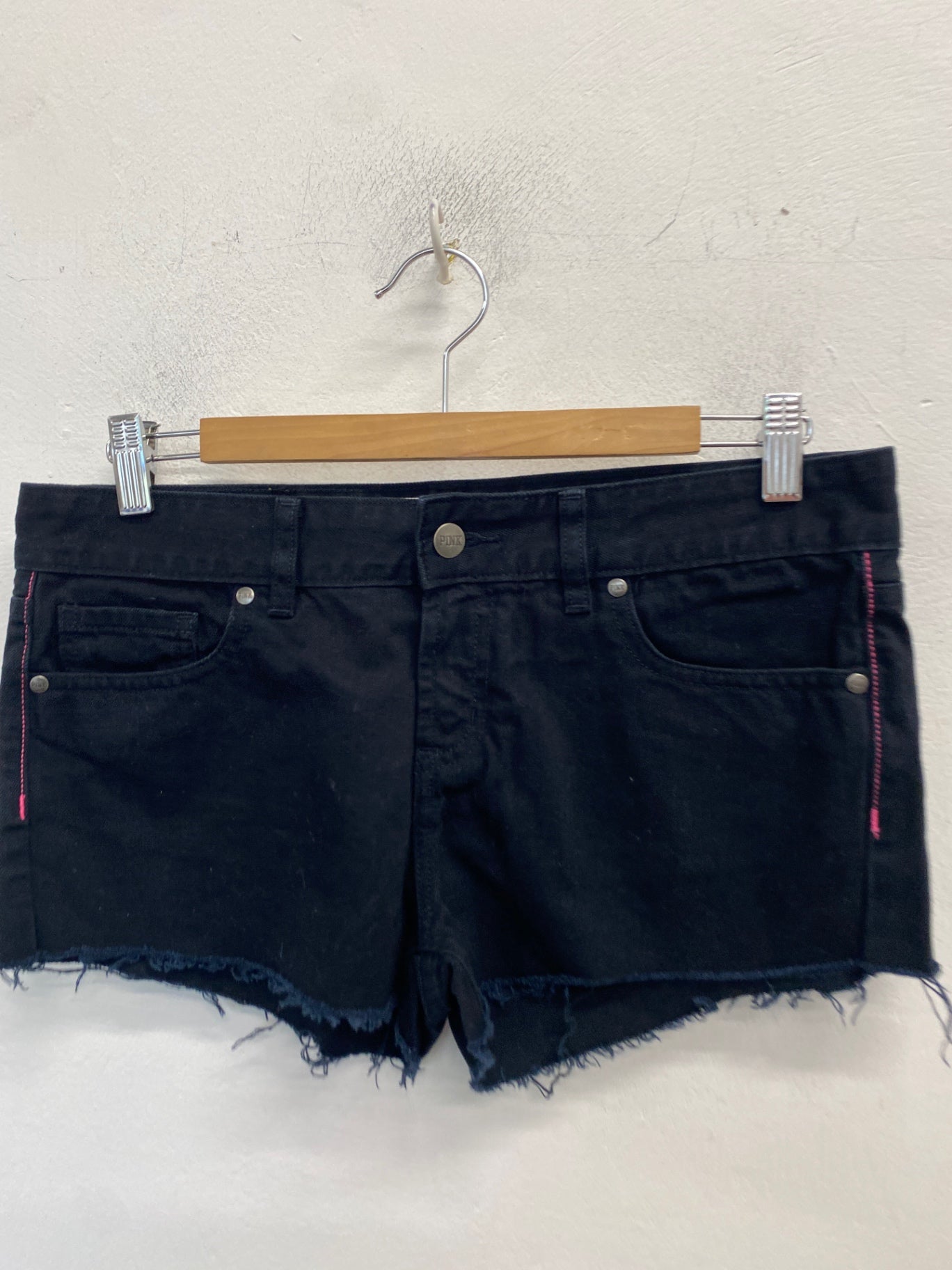 Stunning Victoria secrets pink Shorts Uk 6 Black festival summer BB001