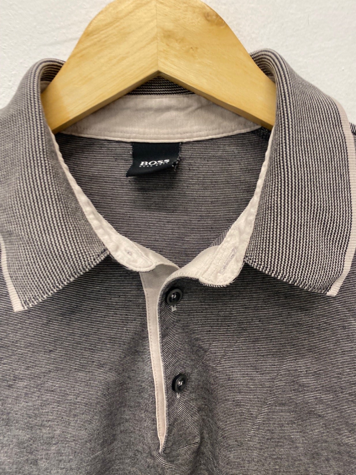 Classic Hugo boss Polo Shirt UkS Grey black  striped BB001
