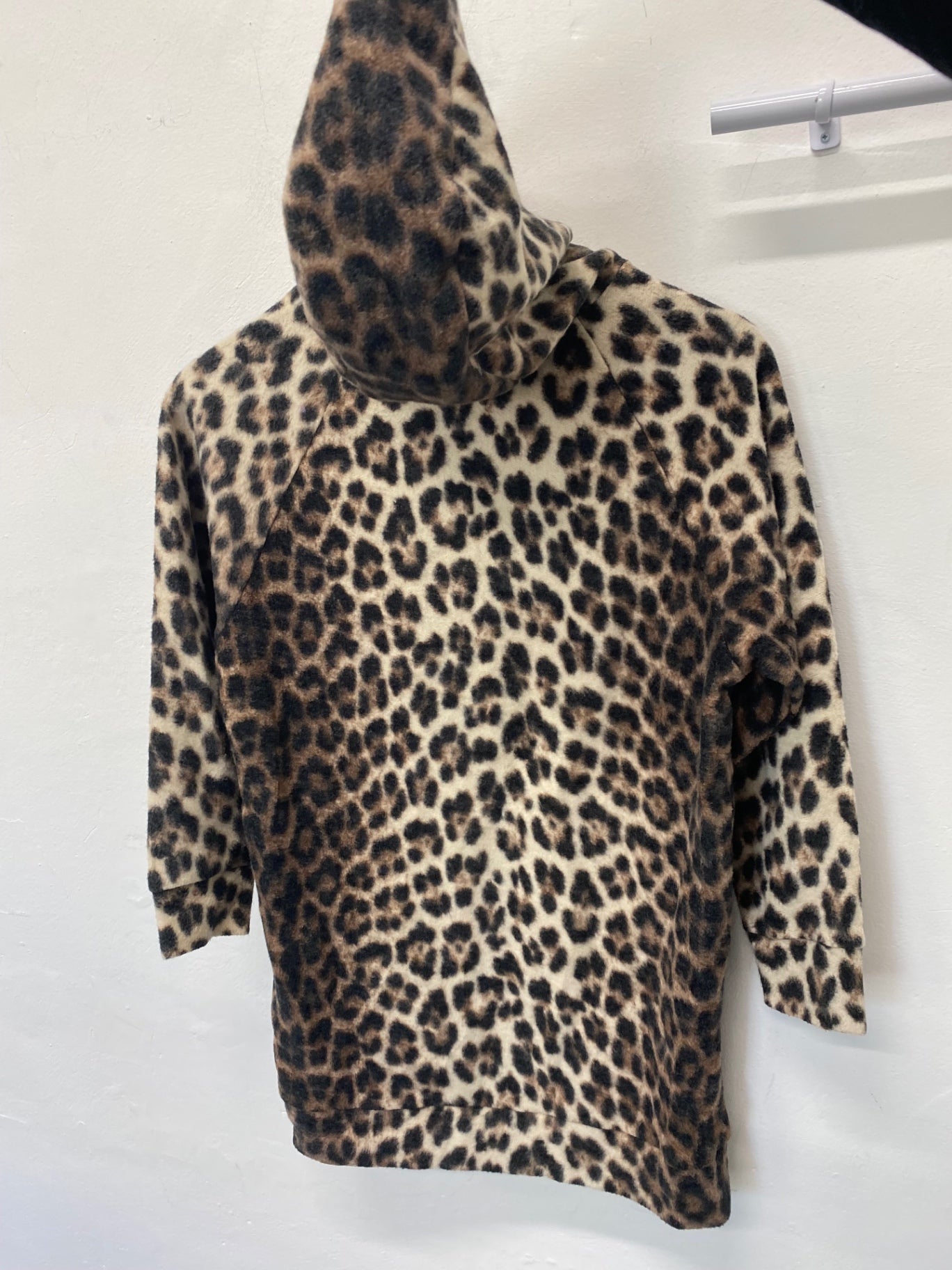 Classic No.21 Hoodie Mini Dress Age10 Leopard print (tan, black, and beige)