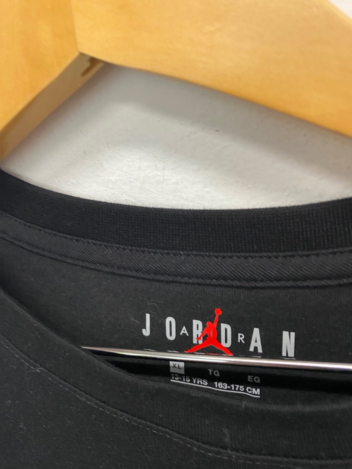 Classic Jordan Air T-shirt Age 13-15 Black BB001