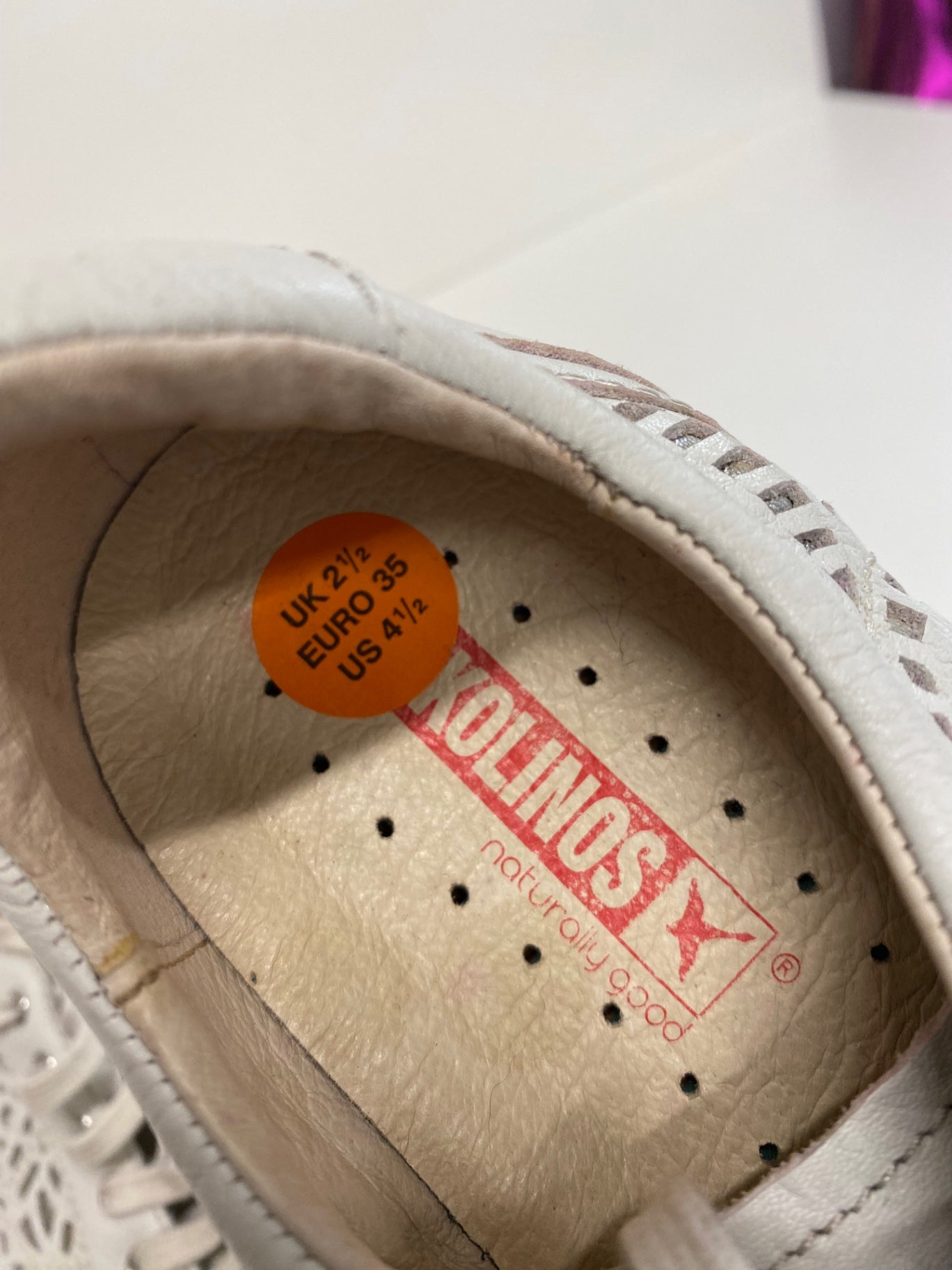 Classic Kolinos Sneakers UK2.5 Beige/Off-white BT001