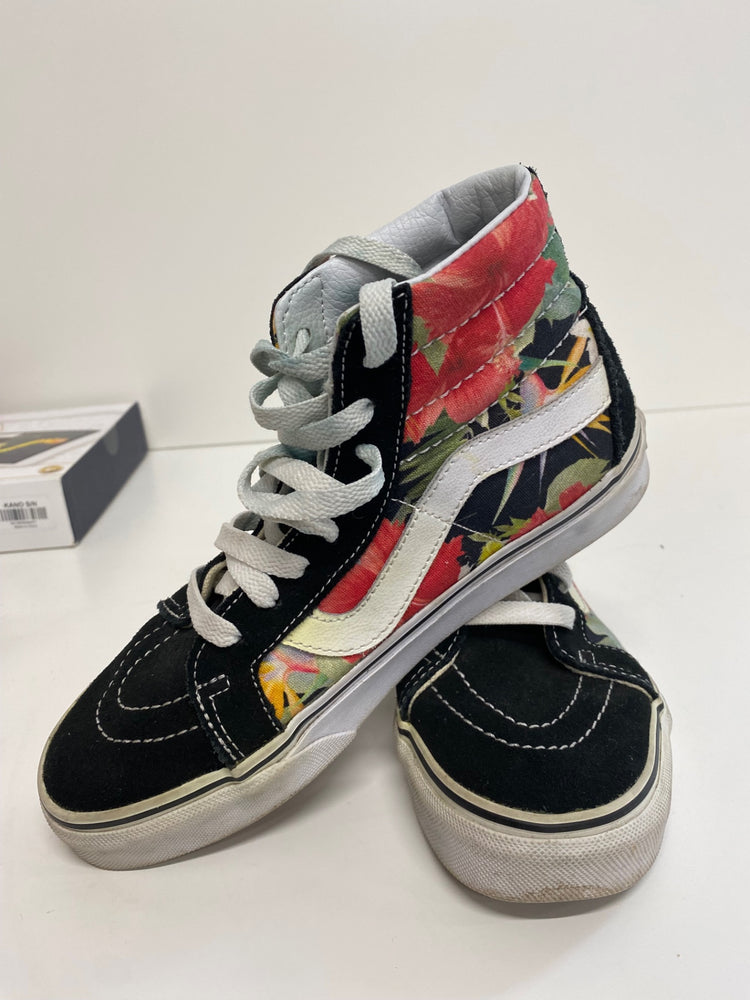 Classic Vans Sneakers UK3 Black Floral Patterns BT001